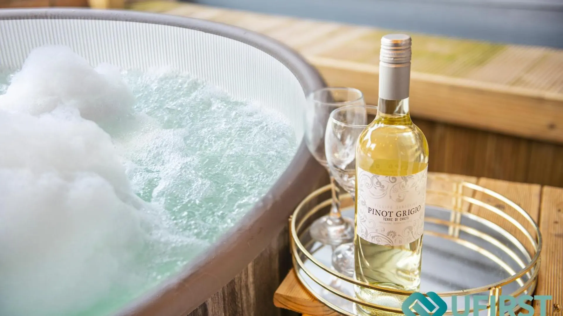Luxury 3Br House - Hot Tub - Near Castle, Qmc - City Centre & Trent Bridge - Free Parking - Sleeps 6 Nottingham 0*,