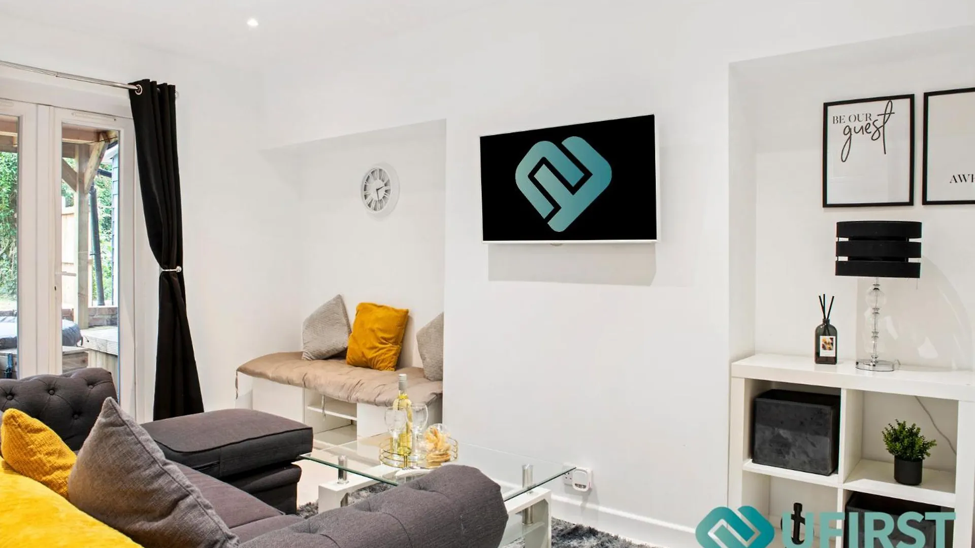 Holiday home Luxury 3Br House - Hot Tub - Near Castle, Qmc - City Centre & Trent Bridge - Free Parking - Sleeps 6 Nottingham