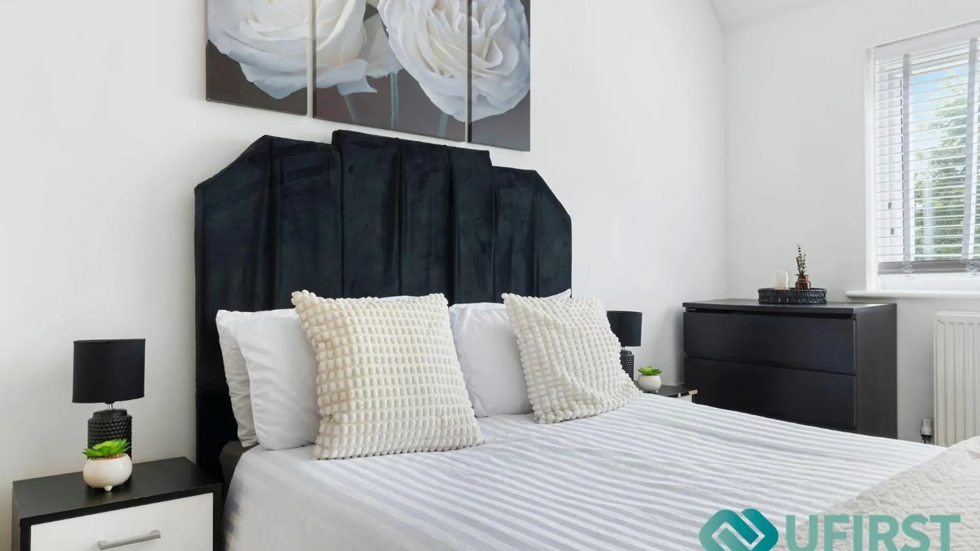 Holiday home Luxury 3Br House - Hot Tub - Near Castle, Qmc - City Centre & Trent Bridge - Free Parking - Sleeps 6 Nottingham